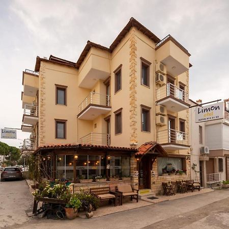 Limon Otel Foca Exterior photo